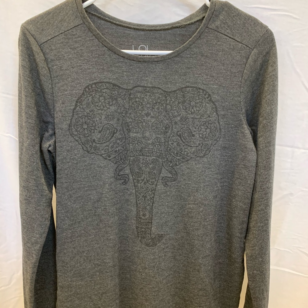 Long sleeve gray Elephant shirt